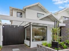 Townhouse Williamstown VIC- Front