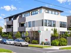 Caulfield South Townhouse