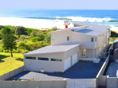 Avoca Beach Front Street View